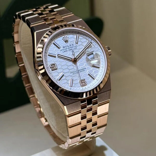 Rolex Oyster Perpetual Land-Dweller 36 (Reference 127235-0001)